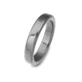 Close-up detail of the smooth polished black gallstone ring band with curved arch design. - Inner Diameter 17mm / Thickness 2.2mm / Width 4mm / Black