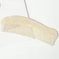 Vue detail d'un peigne à cheveux fin en acétate effet marbré nacré, design élégant et chic. - Iridescent / Couleur Sirène / 13.1*4.6cm (Emballage Individuel)