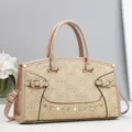 Modische Print-Patchwork-Handtasche mit Monogramm-Muster, Doppelgriffen und schickem Schultergurt. - 32.5x11x20cm / Aprikose