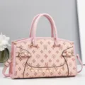 Schicke rosa Monogramm Handtasche mit Henkeln und Schultergurt, stilvolle Damentasche. - 32.5x11x20cm / Rosa