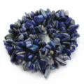 Perline di trucioli irregolari in lapislazzuli naturale perforate per creazione gioielli. - 8-12mm / Ghiaia di Lapislazzuli
