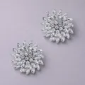 Sprankelende kristallen bloem schoenclips, elegante strass schoengespen voor feestelijke schoenen. - Verfijnde Socialite Schoengesp (SC-J001) / 2-Delige Set