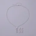 Prachtige kristallen ketting en oorbellen set, elegante sieraden voor feestjes. - Franje Boeketvorm Ketting en Oorbellen Set (NS-J6517S) / Zilver