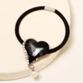 Elegante zwarte hart kristal haarband met strass steentjes en parelhangertje voor dames - Hart Strass Kunstparel Haarelastiek (HS-J6411BLACK)