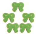 Dettaglio toppa in tessuto fiocco ricamo spugna verde bordo oro, perfetto per decorare vestiti fai da te. - Fiocco / Confezione da 10 / Verde / 7,2*5,7 cm