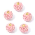 Colgantes de borlas de lana de cordero rizada rosa con anillas doradas para joyería DIY y llaveros. - Bola Rizada de Lana de Cordero (F7010) / Paquete de 5 (Diámetro 30mm) / Rosa Coreano y Blanco