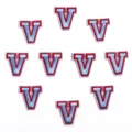 Patch brodé lettre V accessoire de vêtement DIY badge décoratif pour vestes et sacs - 3cm / Lot de 10 / Lettre V rouge et bleue