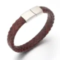 Bruine gevlochten leren armband met roestvrij staal magnetische sluiting retro heren stijl. - Lengte 22 cm breedte 10 mm / Middel Koffie