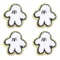 Vista dettagliata della patch ricamata fantasma bianco con bordo glitter dorato, accessorio. - Palmo Bianco e Nero