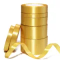 Rotoli di nastro in raso dorato per decorazioni nuziali, confezioni regalo e fai da te. - Oro