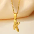 Collar con colgante de letra K de acero inoxidable dorado joya inicial minimalista - Letra K