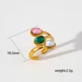 Anillo geométrico de circón multicolor francés para mujer, detalle de joyería dorada. - Anillo de Zirconia Geométrica Multicolor Francesa (494)