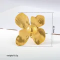 Gold flower stainless steel ring detail view showing elegant style and dimensions. - Gold