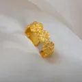 Adjustable gold stainless steel flower band ring for women, vintage open finger jewelry. - Continuous Floral Vintage Ring / Gold