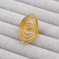 Anillo statement chapado en oro con diseño floral de espiral abstracta muy elegante. - Estilo 3D Espiral Abstracto Cobre Chapado Oro