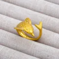 Anillo abierto de delfín bañado en oro, elegante accesorio de joyería para uso diario. - Anillo Abierto en Forma de Delfín (516)
