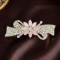 Rhinestone spring hair clip, alloy floral hairpin with pink center for elegant daily hairstyles. - Flower Design / Pink