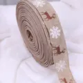 Weihnachts Juteband Rolle mit weißen Schneeflocken und glitzernden Rentieren für Geschenke Dekor. - Khaki Rentier Schneeflocke / 2m
