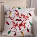 Dekoratives Weihnachtskissen mit gestickten Lichtern und Text Merry and Bright 43cm - Weiß mit bunten Lichtern