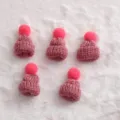 Mini berretto di Natale lavorato a maglia con pompon rosa, decorazione festiva carina. - Mini Cappellino / 5 Pezzi / Rosa