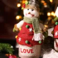 Weihnachten Schneemann Plüschtier Puppe mit grünem Schal und rotem Kleid für Feiertage. - Baum Schneemann / 28cm