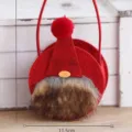 Borsa regalo di Natale in feltro rosso con barba in pelliccia sintetica e manico festa. - Gnomo dal cappello rosso / 1 Pezzo (11.5x23cm)