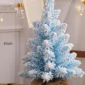 Blauwe geflokte mini kerstboom tafeldecoratie 45cm winterse feestdagen decoratie. - Besneeuwde boom, 45 cm / Meerblauw