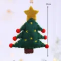 Ornamento di albero di Natale in feltro, decorazione verde appendibile con stella e palline rosse - Albero di Natale verde