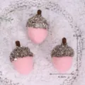 Ornamenti sospesi di pigne in feltro rosa, decorazione carina per feste di Natale, 3pz. - Ghianda di Paillettes - Rosa