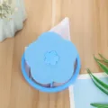 Blauwe pruimenbloem vormige drijvende wasmachine haren filterzak voor wasgoedreiniging. - Blauw