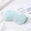 Zachte slaapmasker van echte moerbeizijde met verstelbare band voor comfortabele reis. - Azuurblauw