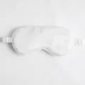 Máscara de dormir de seda blanca con estampado vintage chino, elástico suave para descanso. - Blanco