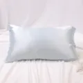 Taie d'oreiller en satin de soie bleu clair unie douce et soyeuse housse de lit belle pièce unique - 48x74cm / Argent