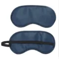 Mascherina per dormire in raso blu con comoda fascia elastica nera per viaggi e riposo. - Blu navy