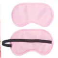 Maschera per dormire in raso rosa con fascia elastica nera per riposo e viaggio. - Rosa