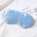Lichtblauwe zijden slaapmasker voor comfortabele rust, zachte ademende satijnen oogmasker. - Lichtblauw