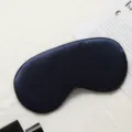 Masque de sommeil en soie de couleur unie bleu foncé, masque d'ombrage respirant et relaxant. - Bleu marine