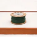 Bobina di corda in cotone verde scuro per braccialetti artigianali, filo resistente. - Verde Scuro