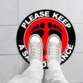 Social distancing floor sticker warning sign, round PVC anti-slip decal for public places. - XG011 5 Sheets