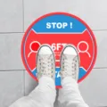 Social distancing floor sticker circular warning sign 6ft apart safety decal for public. - XG012 5 Sheets