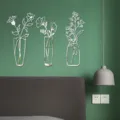 Detailaufnahme von dekorativen 3D Acryl Spiegel Blumenvasen Wandaufklebern an grüner Wand. - S / 2mm Silber
