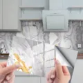 Autocollant de carrelage de cuisine en marbre gris et or papier peint étanche adhésif - DLS040 / Lot de 4 Pièces