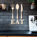 Set de décoration murale cuisine en bois 3D avec formes de couverts et lettres EAT pour maison. - MZ184 modèle A : grain de bois d'érable