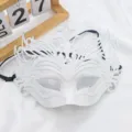 Mascara hueca blanca fiesta de mascaras media cara corona retro vintage ojos nueva - Corona de una pieza - Blanco