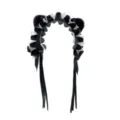 Gotische Lolita zwarte kattenoor haarband met witte kantruffels en lange linten. - Hoofdband / Zwart