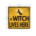 Halloween metalen bord vintage heks wanddecoratie 30x30cm retro spooky teken voor thuis feest - HW010 (Een Heks Woont Hier Klein Stijl)