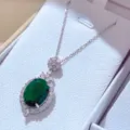Elegante collana con ciondolo in pietra preziosa verde e zirconi cubici luminosi gioielli da donna. - Solo Catena / Verde