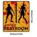 Halloween Zombie WC Wandaufkleber Detailansicht mit Maßen und blutigen Spritzern Design. - 1 Stück / LA209