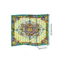 Détail de paravent pliant en acrylique vitrail miniature aux motifs colorés translucides. - PFTYU005 / Emballage en Carton