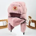 Colbacco Rosa in Pelliccia Sintetica con Stemma Sovietico e Maschera Invernale Caldo - Emblema spiga di grano rosa